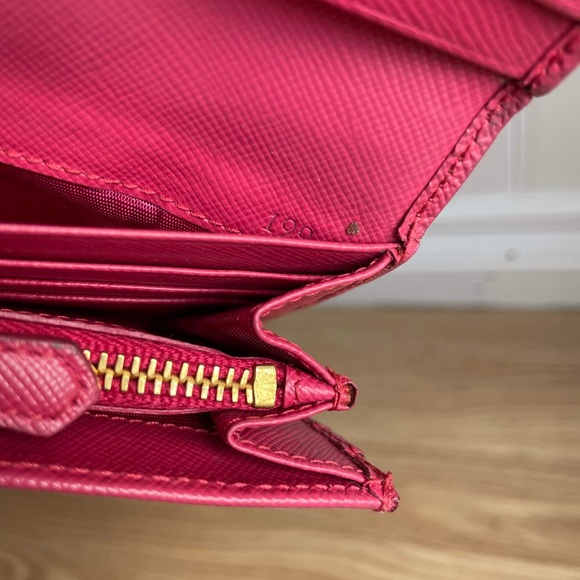 Wallet - Picture 5 of 16